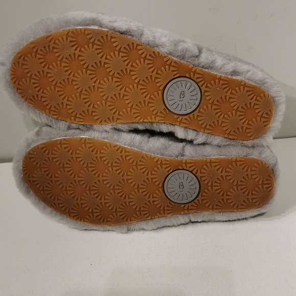 UGG Oh Yeah Slippers - Picture 4 of 5